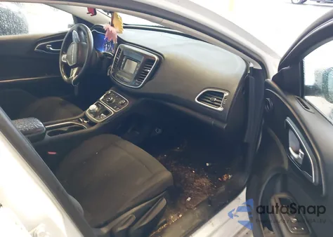 2015 Chrysler 200 Limited z USA, uszkodzony, nr VIN 1C3CCCAB2FN631564